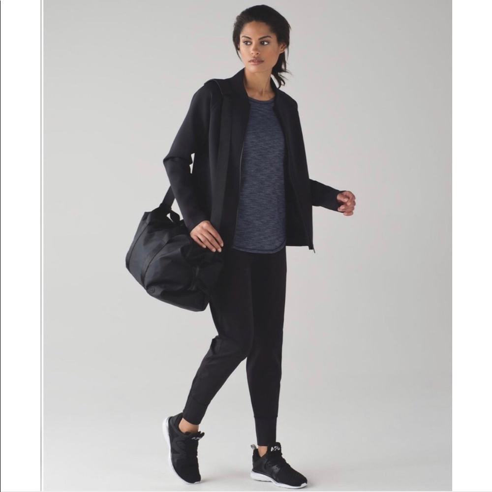 Lululemon Fresh Tracks Pant - Sz 2 Jogger